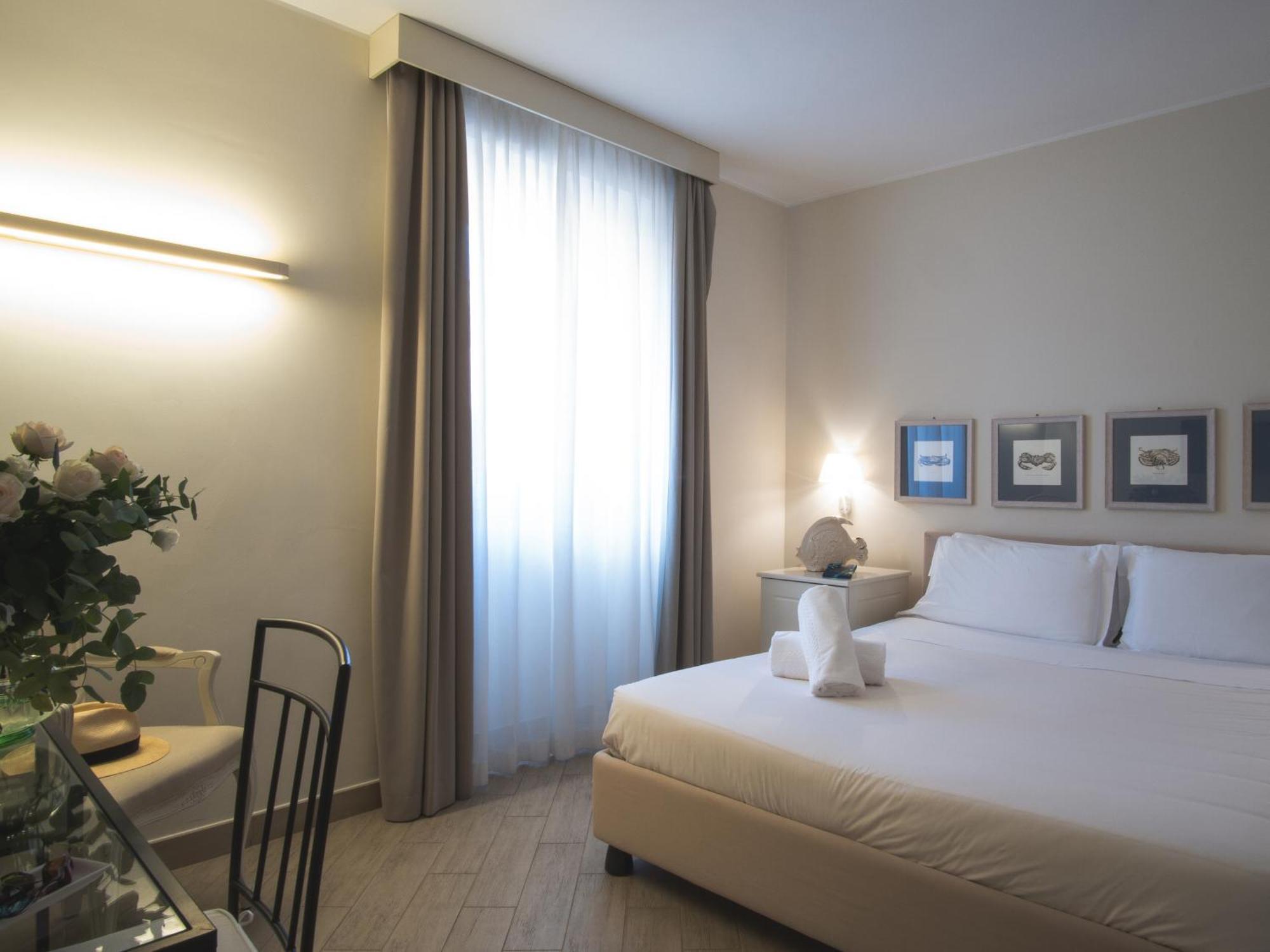 Hotel San Pietro Palace Finale Ligure Bagian luar foto