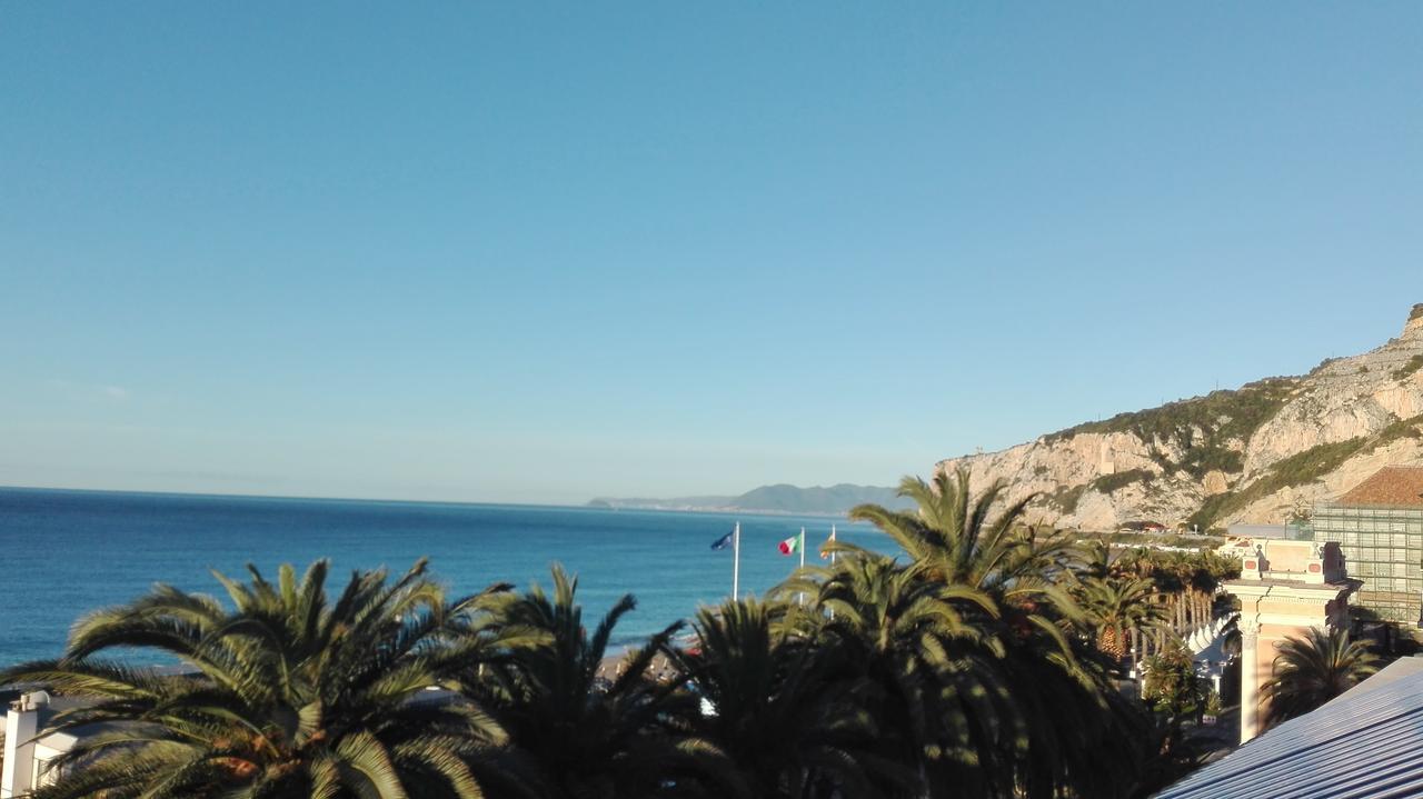 Hotel San Pietro Palace Finale Ligure Bagian luar foto